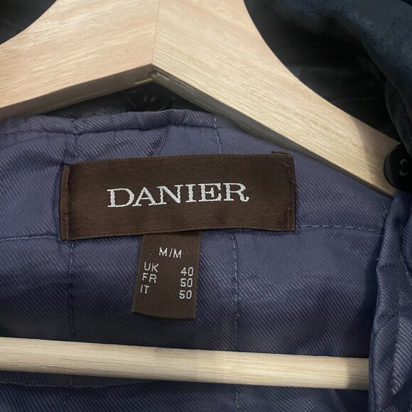 Danier Men's Black Leather Jacket with Quilt Zip out Lining Size 40/XL - Picture 8 of 15